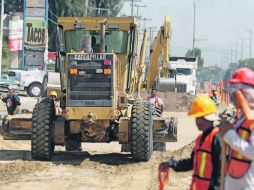 Obras de ampliación en Avenida Aviación, las cuales se llevan a cabo actualmente en Zapopan.  /