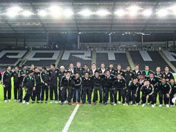 El equipo tricolor reconoció anoche la cancha del Livestrong Sporting Park, en Kansas City. MEXSPORT  /