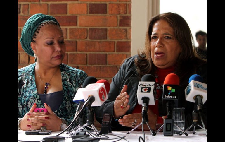 La excomandante guerrillera Nidia Diaz , y la mediadora ante las FARC, Piedad Córdoba, hablaron ayer sobre la libertad de rehenes. EFE  /