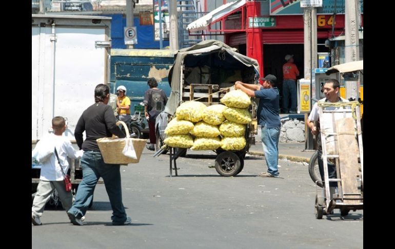 Al edificarlo no hubo visión para considerar el crecimiento vehicular, explica José Armas Sánchez, presidente de la UCMA.  /