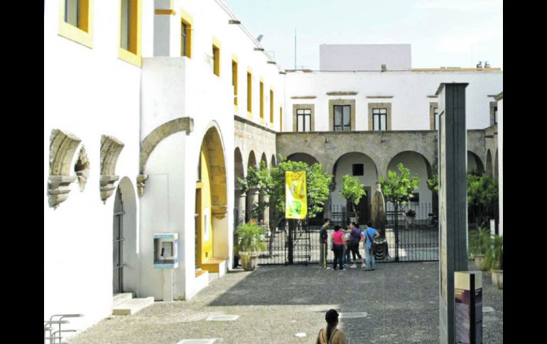 A partir de mañana, el Ex Convento del Carmen ofrece las cinco exposiciones de forma gratuita.  /