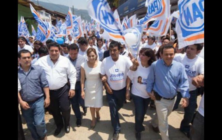 Josefina Vázquez Mota, realizó este domingo una gira de trabajo por la Costa de Chiapas (imágen tomada de Josefina.mx). ESPECIAL  /