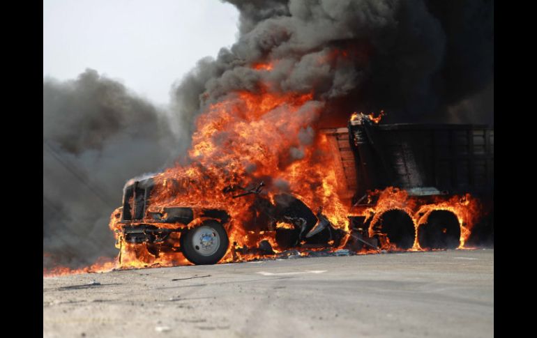 El organismo se quejó de que cada vez hay más secuestros e incendio de vehículos para bloquear carreteras. ARCHIVO  /