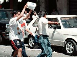 Los ciudadanos podrán reportar a las autoridades los lugares donde se desperdicie agua. ARCHIVO  /