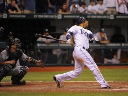 El primera base de las Rayas de Tampa Carlos Peña juega contra los Yankees de Nueva York. EFE  /