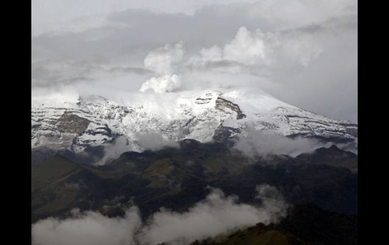 El Observatorio Vulcanológico y Sismológico reporta como ''inestable'' la situación. AP  /