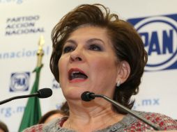 Isabel Miranda de Wallace, se trasladó en motocicleta hacia el IEDF para presentar su registro. ARCHIVO  /