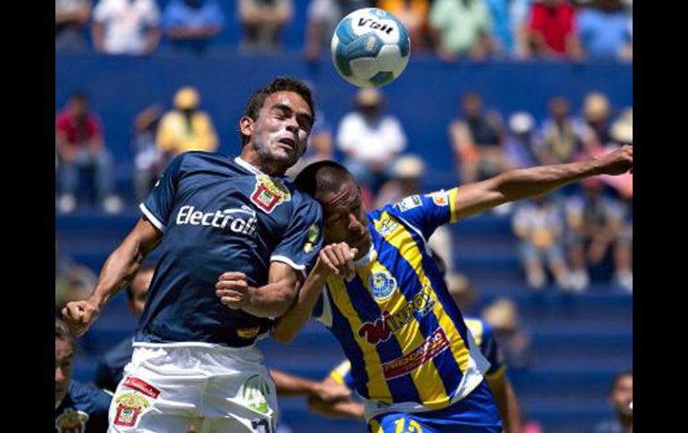 Acción del partido entre La Piedad y los Leones Negros. ESPECIAL  /