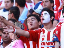 La afición del Guadalajara espera mejores tiempos para el equipo.  /