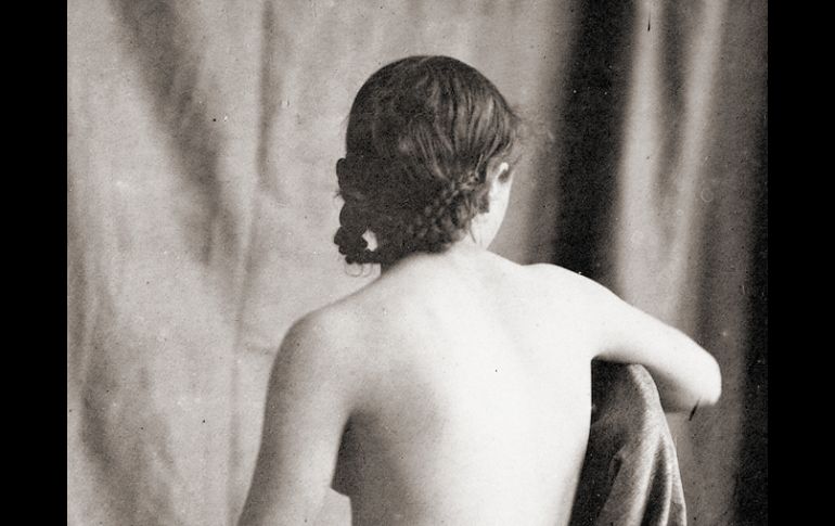 El museo Metropolitan de Nueva York explora la historia del desnudo en la fotografía desde el siglo XIX .EFE  /