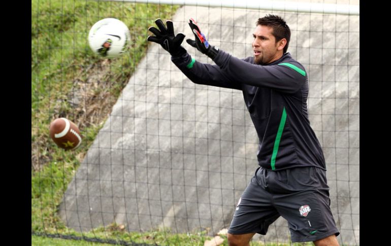 Jonathan Orozco durante el entrenamiento del Monterrey. MEXSPORT  /