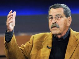 El poema de Günter Grass ''Lo que hay que decir'' le ha cerrado las fronteras israelíes. ARCHIVO  /