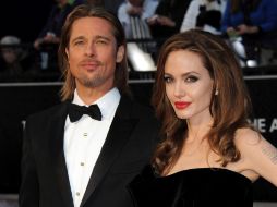 Brad Pitt y Angelina Jolie a su llegada a los premios Oscar 2012. EFE  /