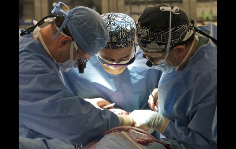 Dos tercios de mujeres operadas por cáncer, se someterá al menos a un procedimiento invasivo después de la cirugía. ARCHIVO  /