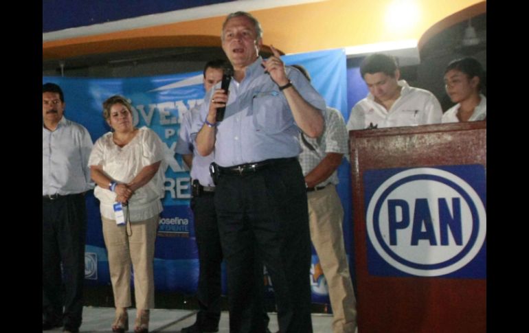 Fernando Guzmán, candidato del PAN, en campaña por la gubernatura de Jalisco. NTX  /