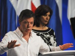 Santos expresósu esperanza de que Cuba participe por primera vez en la próxima cumbre de las Américas, en 2015 en Panamá. AFP  /