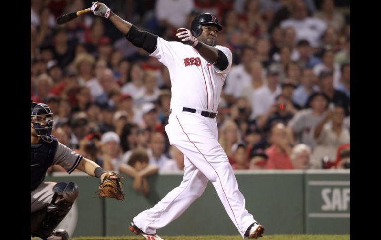 El dominicano David Ortiz llevó a los Medias Rojas de Boston a una victoria por 6-4 sobre los Rays de Tampa Bay. AFP  /