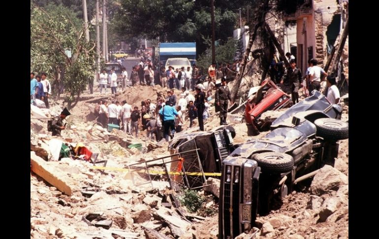 Como cada año los tapatíos conmemorarán un aniversario más del desastre en la calle Gante y aledañas. ARCHIVO  /