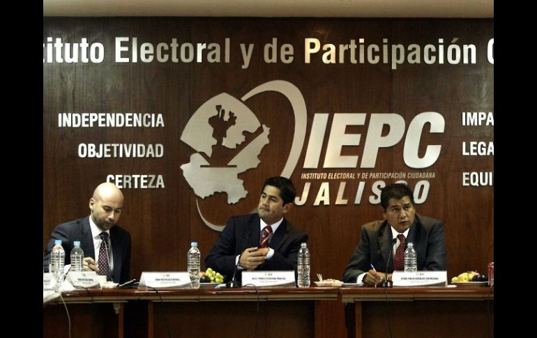 El IEPC tiene a más tardar el 28 de abril para que el Consejo General resuelva sobre la procedencia o no de las solicitudes. ARCHIVO  /