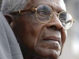 El 2008 muere el poeta y político francés Aimé Césaire, ideólogo del concepto de la negritud. ESPECIAL  /