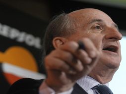 El presidente de Repsol, Antonio Brufau, en un momento de la rueda de prensa que ha ofrecido. EFE  /