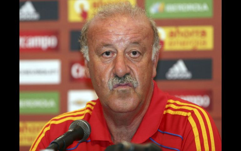 Vicente del Bosque aseguró que no descarta a ningún jugador para disputar la Euro 2012. AP  /