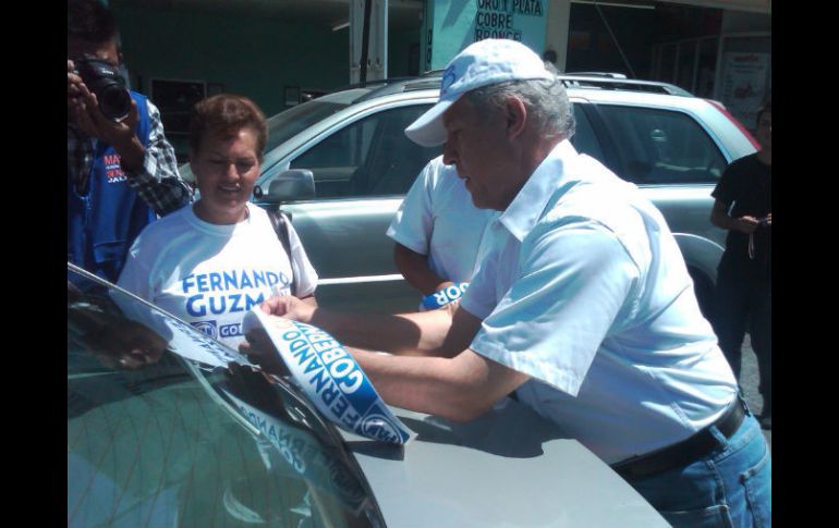 Según Fernando Guzmán, por lo menos 500 espectaculares de Aristóteles Sandoval están distribuidos en la Zona Metropolitana.  /