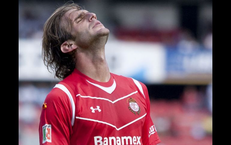 Ivan Alonso de Toluca, durante juego de la semana 16 del Torneo Clausura 2012.MEXSPORT  /