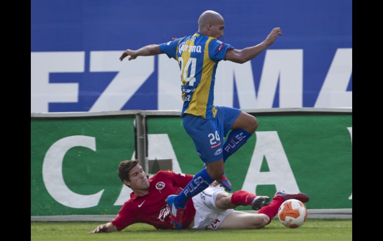 Luis Rodriguez de San Luis, durante juego de la semana 16 del Torneo Clausura 2012. MEXSPORT  /