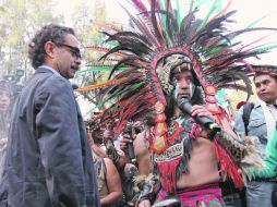 Gabriel Quadri convivió con el grupo Kalmekayotl, quien le deseó éxito en su contienda por la Presidencia. NTX  /