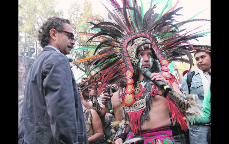 Gabriel Quadri convivió con el grupo Kalmekayotl, quien le deseó éxito en su contienda por la Presidencia. NTX  /