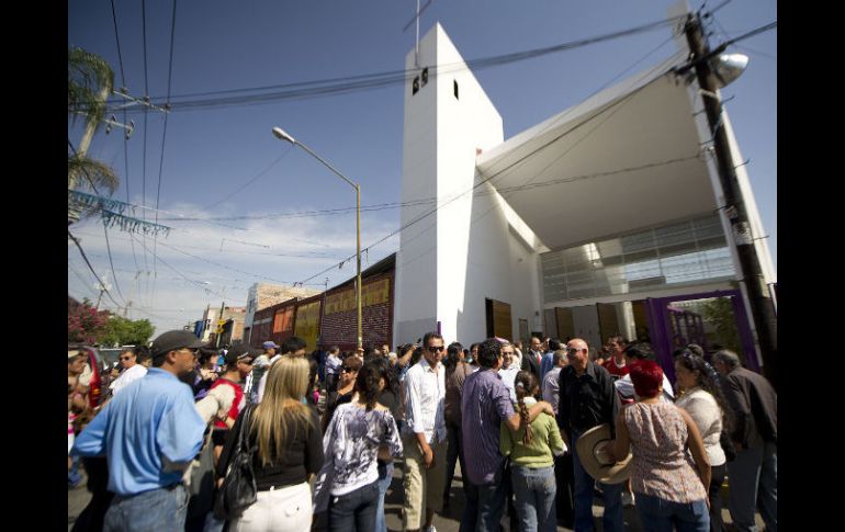 La misa en la Capilla Guadalupana 22 de Abril, oficiada a las 10:00 horas, este año no contó con la presencia de gobernantes o político  /