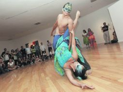 ''Rostros del silencio'', coreografía que cerró el primer día de actividades, en el Museo Raúl Anguiano.  /