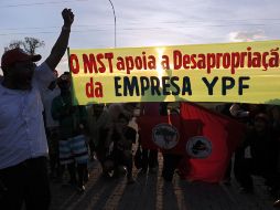 Activistas brasileños se manifiestan para apoyar a Argentina. AFP  /