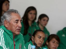 Cuéllar comentó que sus pupilas trabajan fuerte para 'seguir la secuencia de participación en los mundiales'. MEXSPORT  /