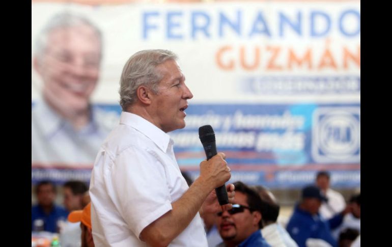 Fernando Guzmán  dijo que apenas ''va tomando carrera'' en su campaña.  /