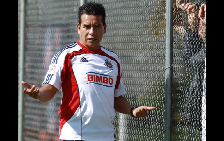 Coyote reveló que tras dirigir este último partido a Chivas, formará parte del cuerpo técnico de Van’t Schip.  /