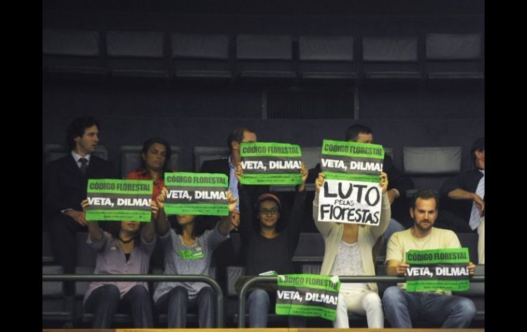 Los manifestantes se dirigieron directamente a la presidenta Dilma Rouseff. EFE  /