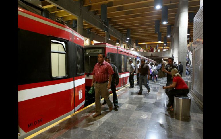 El Tren Ligero cuentan con sanitarios exclusivos para los empleados. ARCHIVO  /