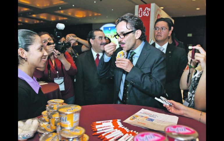 Gabriel Quadri come ''sanamente'' durante la Cumbre de Salud Alimentaria 2012. NTX  /