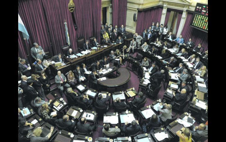 El Senado, presidido por el vicepresidente Amado Boudou, en la votación para permitir la expropiación de YPF. AFP  /