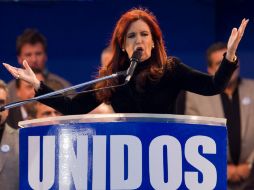 La presidenta Cristina Fernández celebró el avance en el Congreso de la expropiación de YPF a la española Repsol. AP  /