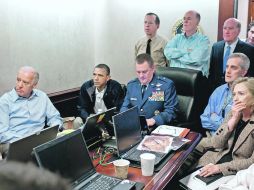 Barack Obama y sus asesores durante el operativo donde abatieron al terrorista Osama Bin Laden. AP  /