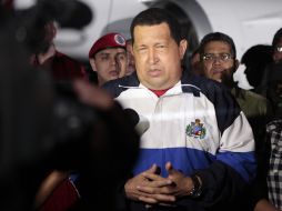 El presidente Chávez ha estado viajando constantemente a Cuba para recibir tratamiento médico. ARCHIVO  /