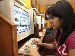 Cuba prioriza el uso social de internet a escuelas, institutos de investigación, entidades oficiales y algunos profesionales. ARCHIVO  /