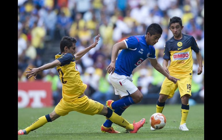 El partido fue muy disputado en todo momento entre América y Cruz Azul. MEXSPORT  /