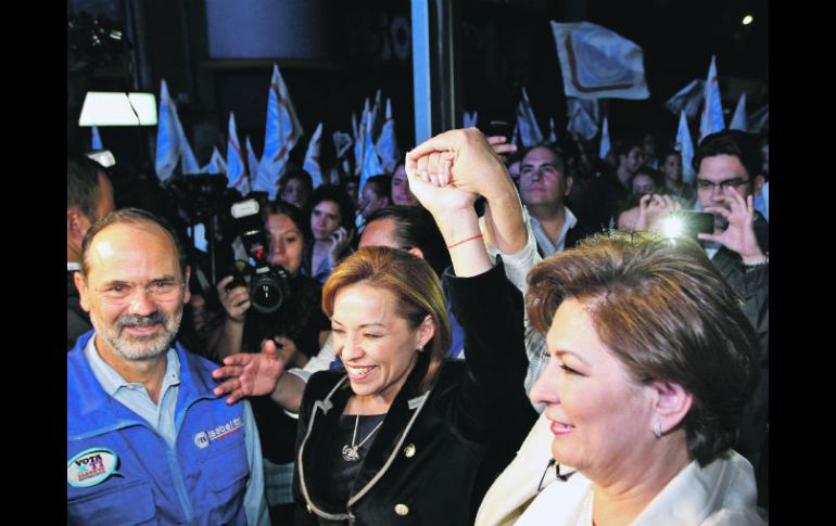 Miranda de Wallace fue acompañada por Gustavo Madero y la abanderada presidencial del PAN, Josefina Vázquez Mota. NTX  /