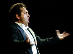 El tenor jalisciense Arturo Valencia  /