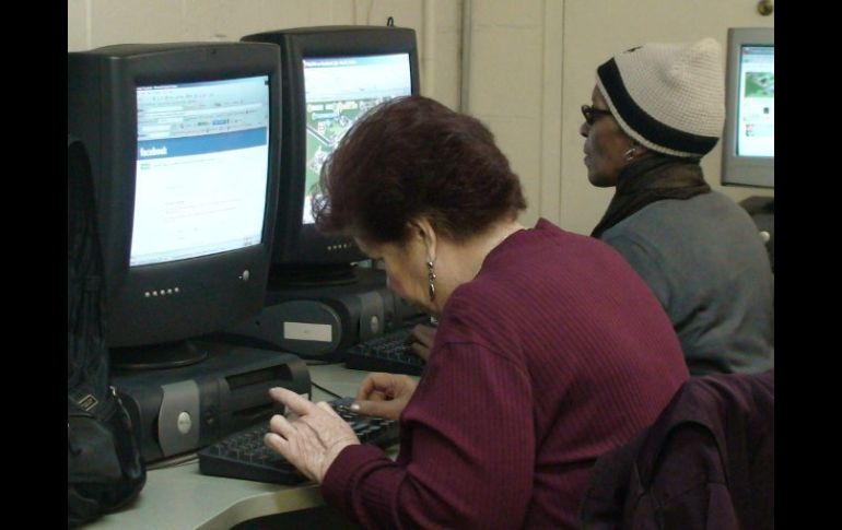 El uso de la computadora según estudio, disminuye la posibilidad de decadencia en la memoria. ARCHIVO  /