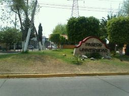 Los militares catearon una finca en el coto Paseos Universidad en Zapopan.  /